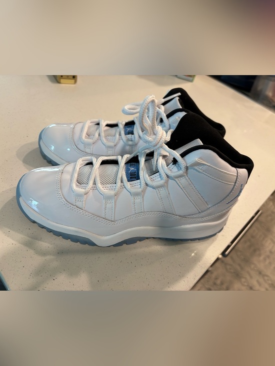 Jordan Other - Air Jordan 11 Retro "Legend Blue"